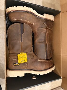 Ariat Brown Leather Pull-On Cowboy Work Boots with Cream Sole